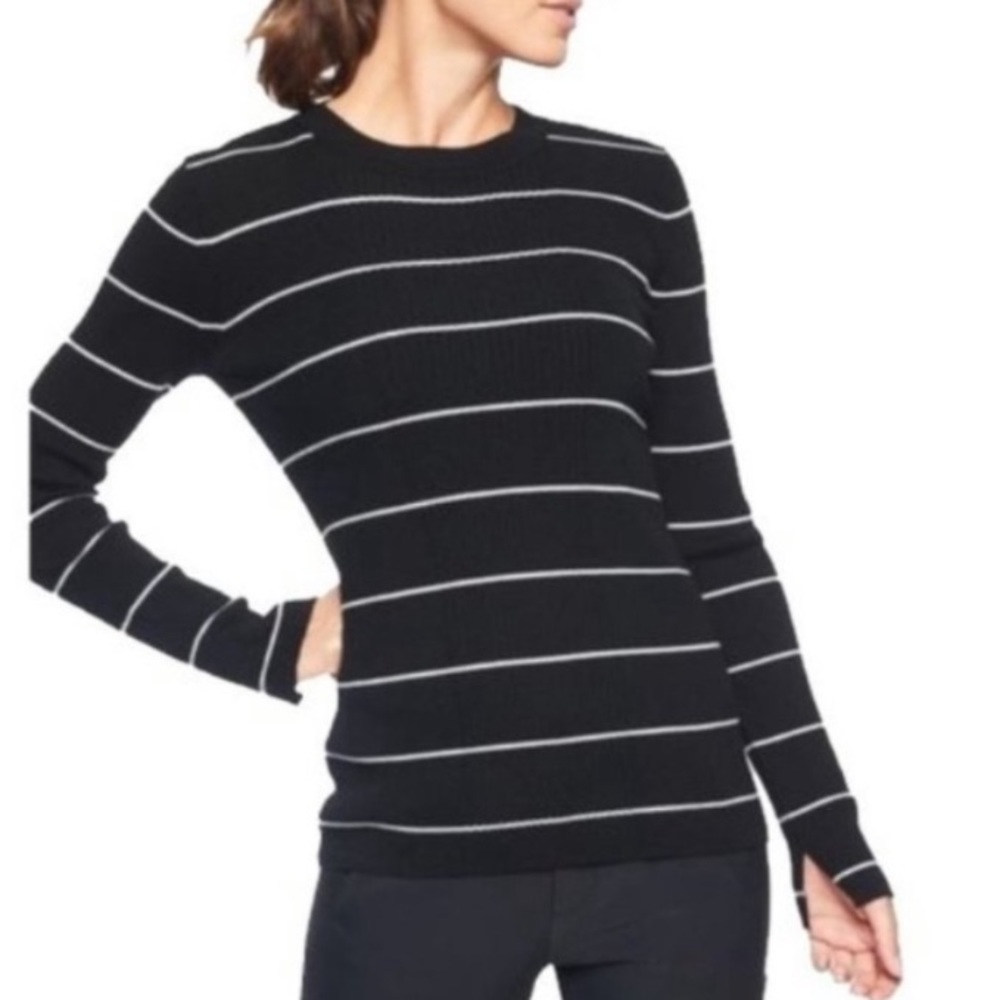 Athleta sweater